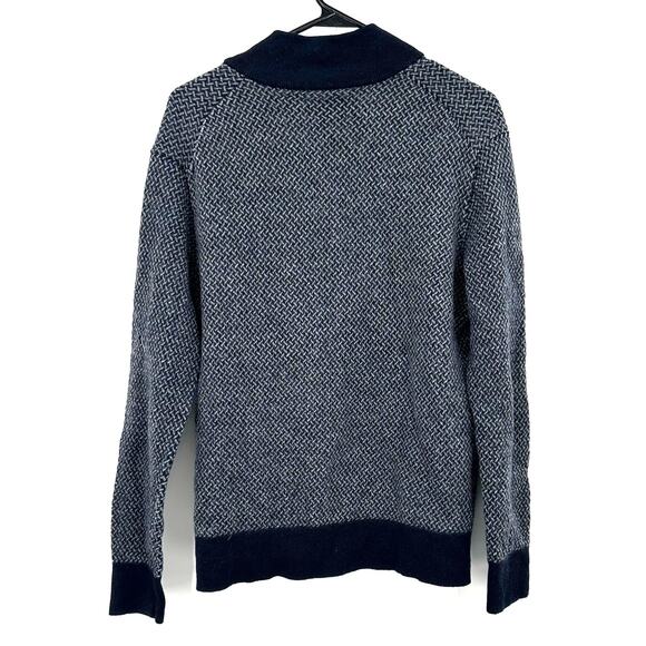 UNTUCKit‎ Size Large Sorensen Cross Stitch Sweater Blue Button V-Neck 100% Wool - Picture 2 of 4